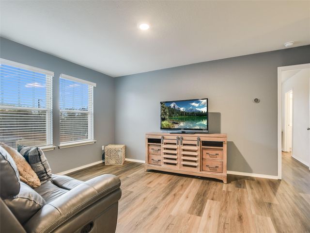 441 Bella Luna WAY, Liberty Hill, TX 78642