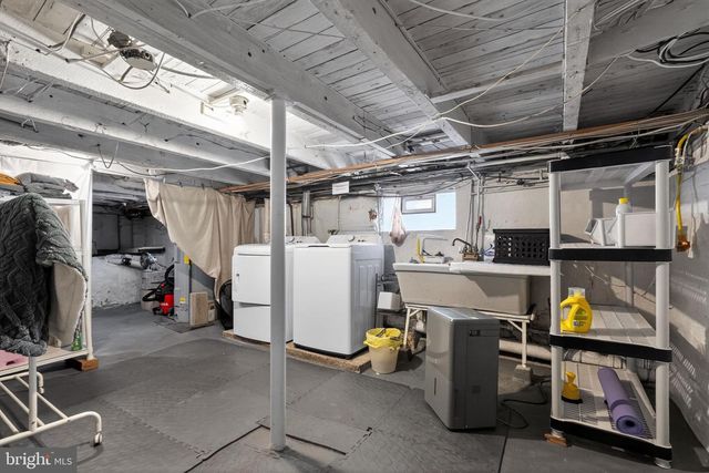 129 S GOVERNOR PRINTZ BLVD, Essington, PA 19029
