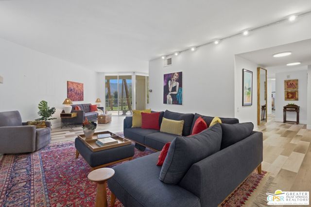 899 Island Drive 404, Rancho Mirage, CA 92270