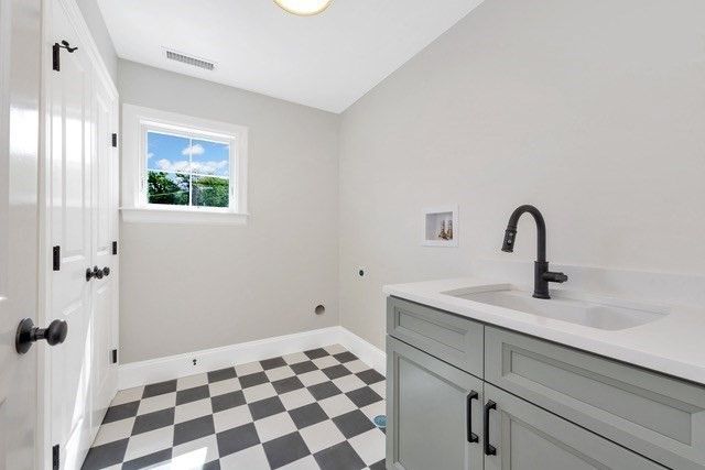 350 Blue Hill Drive, Westwood, MA 02090