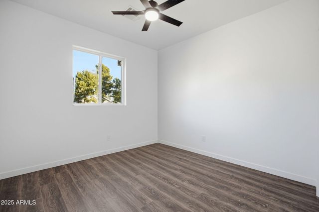 180 W PINE HAVEN Circle, Show Low, AZ 85901