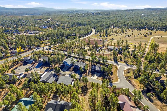 180 W PINE HAVEN Circle, Show Low, AZ 85901