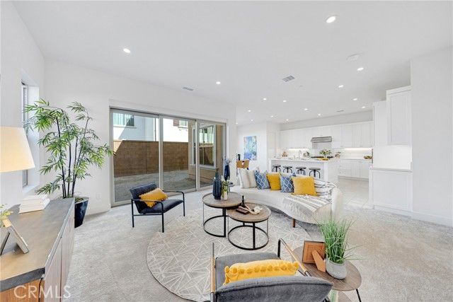 107 Eversedge, Irvine, CA 92618