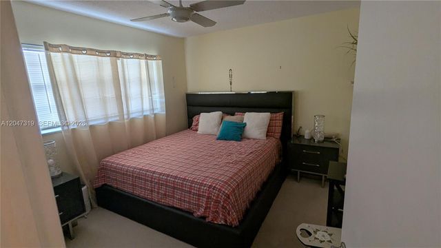 481 NW 76th Ave 207, Margate, FL 33063