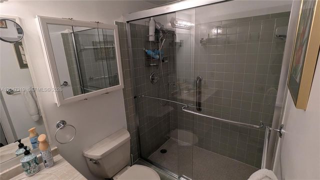 481 NW 76th Ave 207, Margate, FL 33063