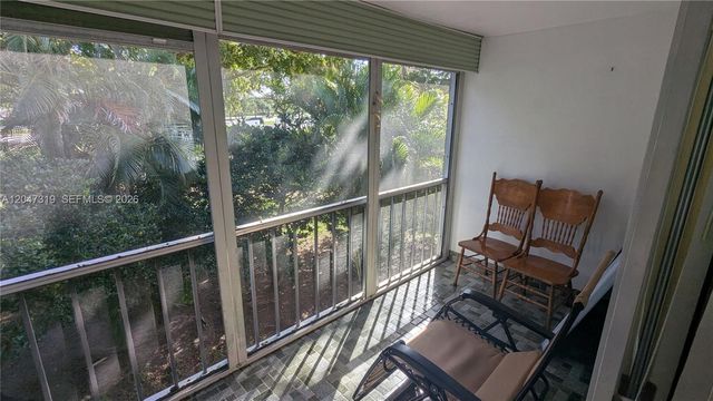481 NW 76th Ave 207, Margate, FL 33063