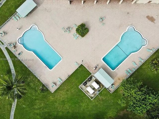 481 NW 76th Ave 207, Margate, FL 33063