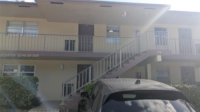 481 NW 76th Ave 207, Margate, FL 33063