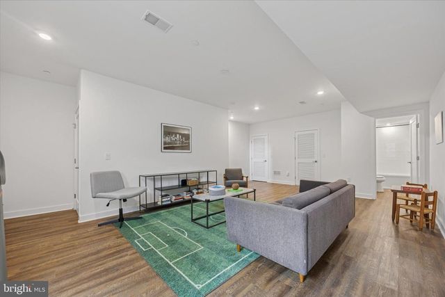 7005 PIPERS GLEN WAY, Philadelphia, PA 19119