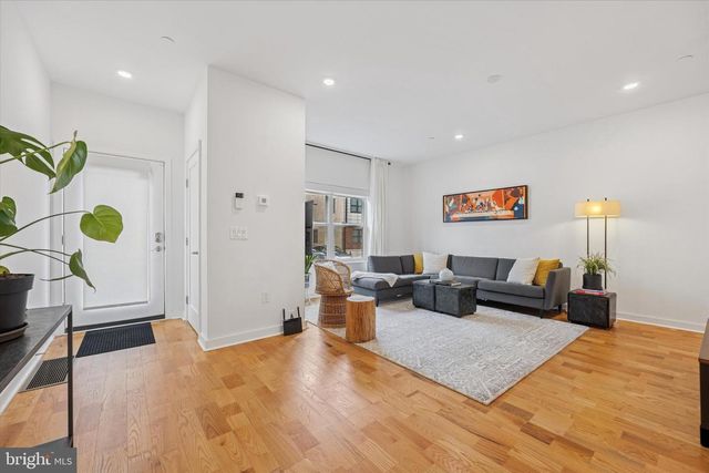 7005 PIPERS GLEN WAY, Philadelphia, PA 19119