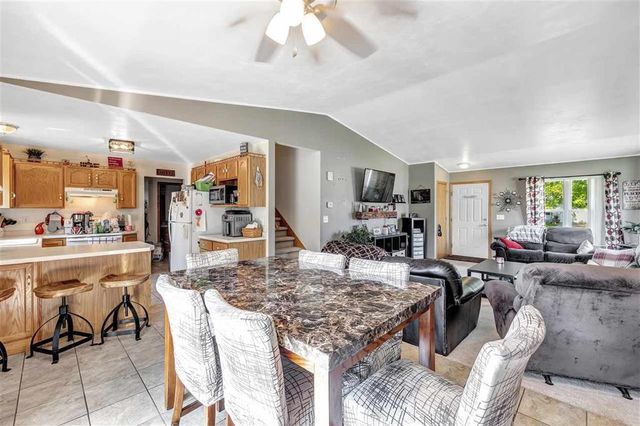 430 STENO TRAIL, Pulaski, WI 54162