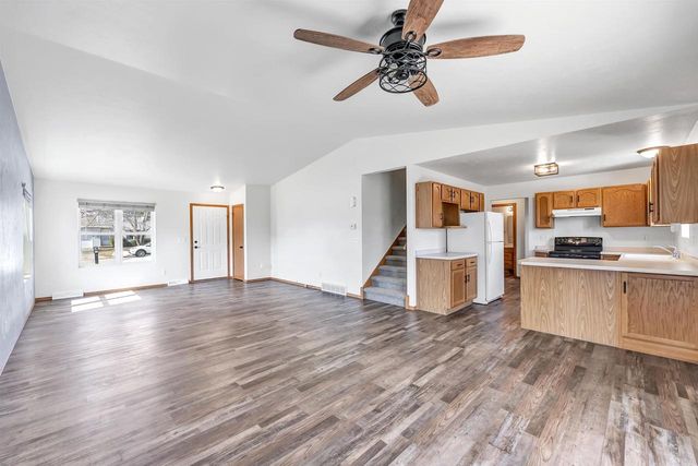 430 STENO TRAIL, Pulaski, WI 54162