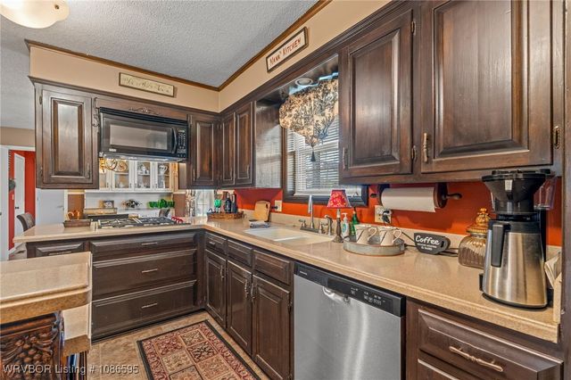 2208 Warwick Place, Fort Smith, AR 72903