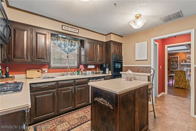 2208 Warwick Place, Fort Smith, AR 72903