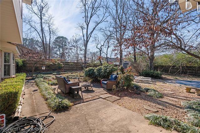 2208 Warwick Place, Fort Smith, AR 72903