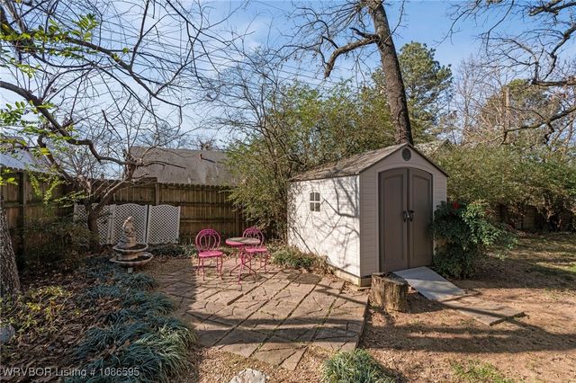 2208 Warwick Place, Fort Smith, AR 72903