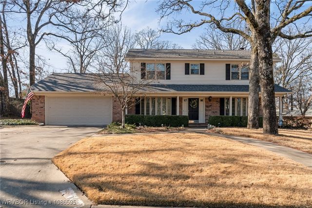 2208 Warwick Place, Fort Smith, AR 72903