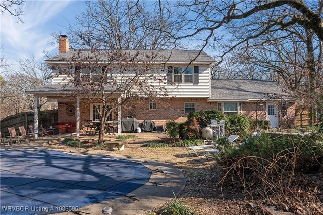 2208 Warwick Place, Fort Smith, AR 72903