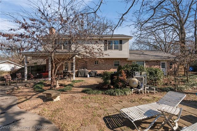 2208 Warwick Place, Fort Smith, AR 72903