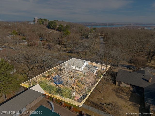 2208 Warwick Place, Fort Smith, AR 72903