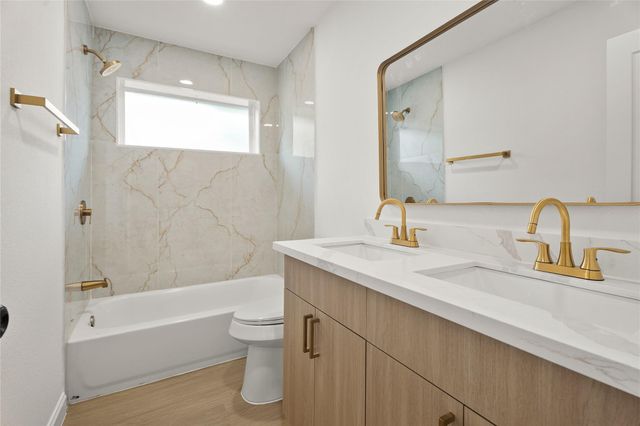 2403 Heather Ridge Court, Webster, TX 77598