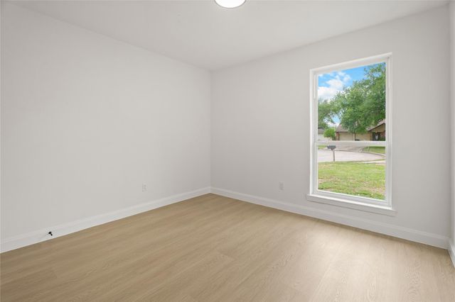 2403 Heather Ridge Court, Webster, TX 77598