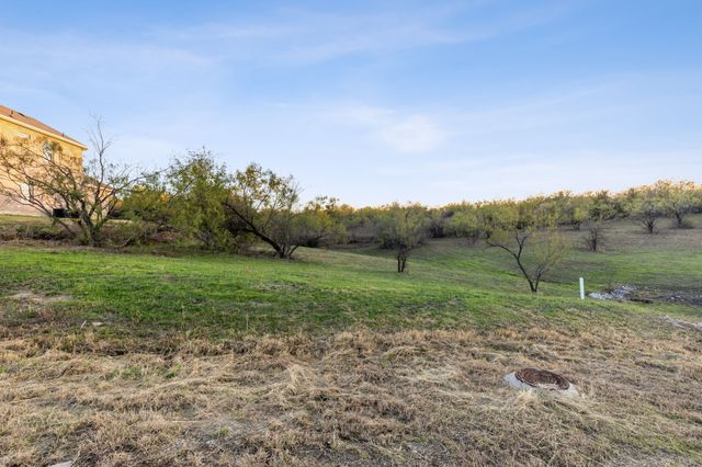 3223 Koscher Drive, Grand Prairie, TX 75104