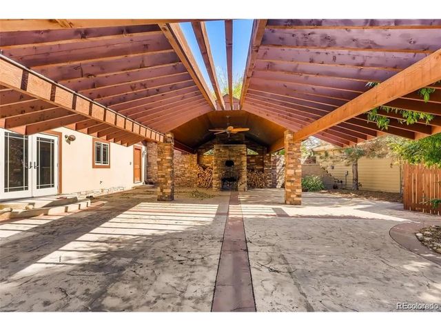 1205 King Dr, Loveland, CO 80537