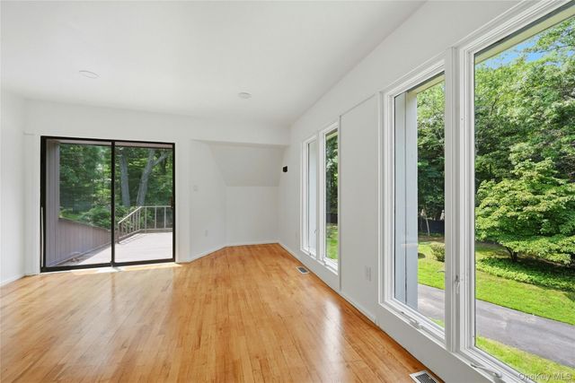 12 Lost Meadow, Port Jefferson, NY 11777
