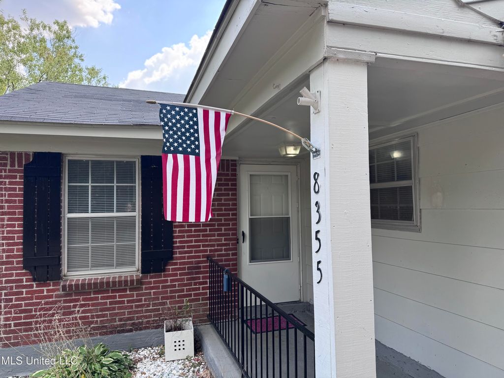 8355 Greenbrook Parkway, Southaven, MS 38671 — photo 2