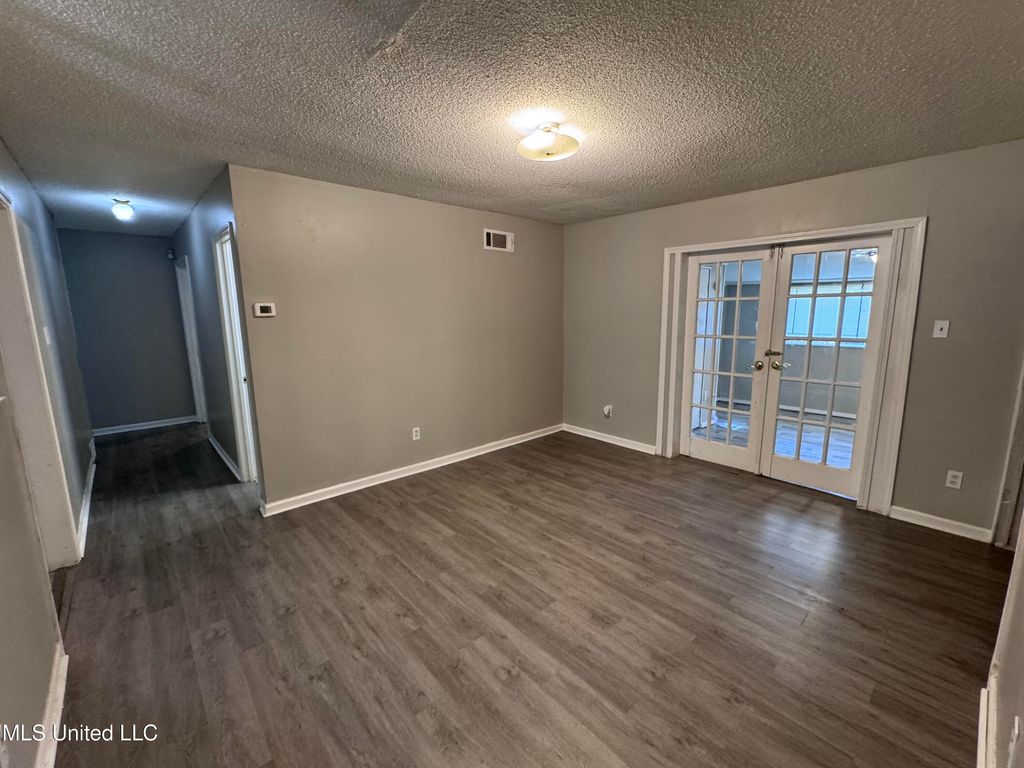 8355 Greenbrook Parkway, Southaven, MS 38671 — photo 5