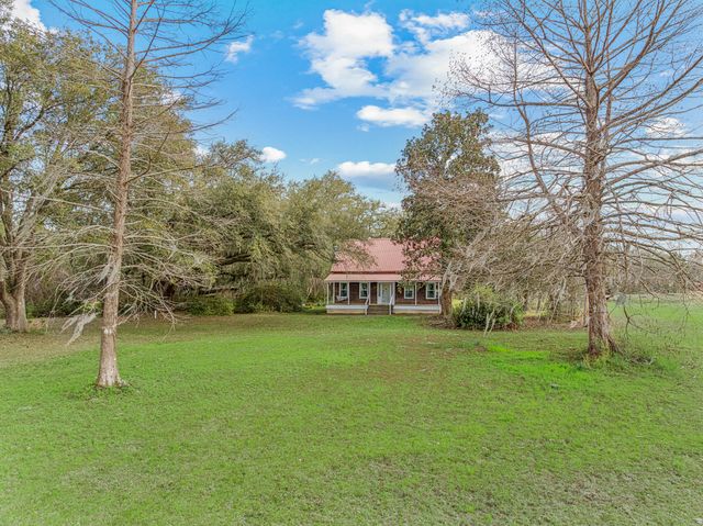 2185 Peniel Road, Walterboro, SC 29488