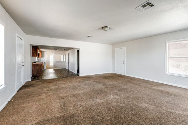 1125 E Palestine Street, Mexia, TX 76667