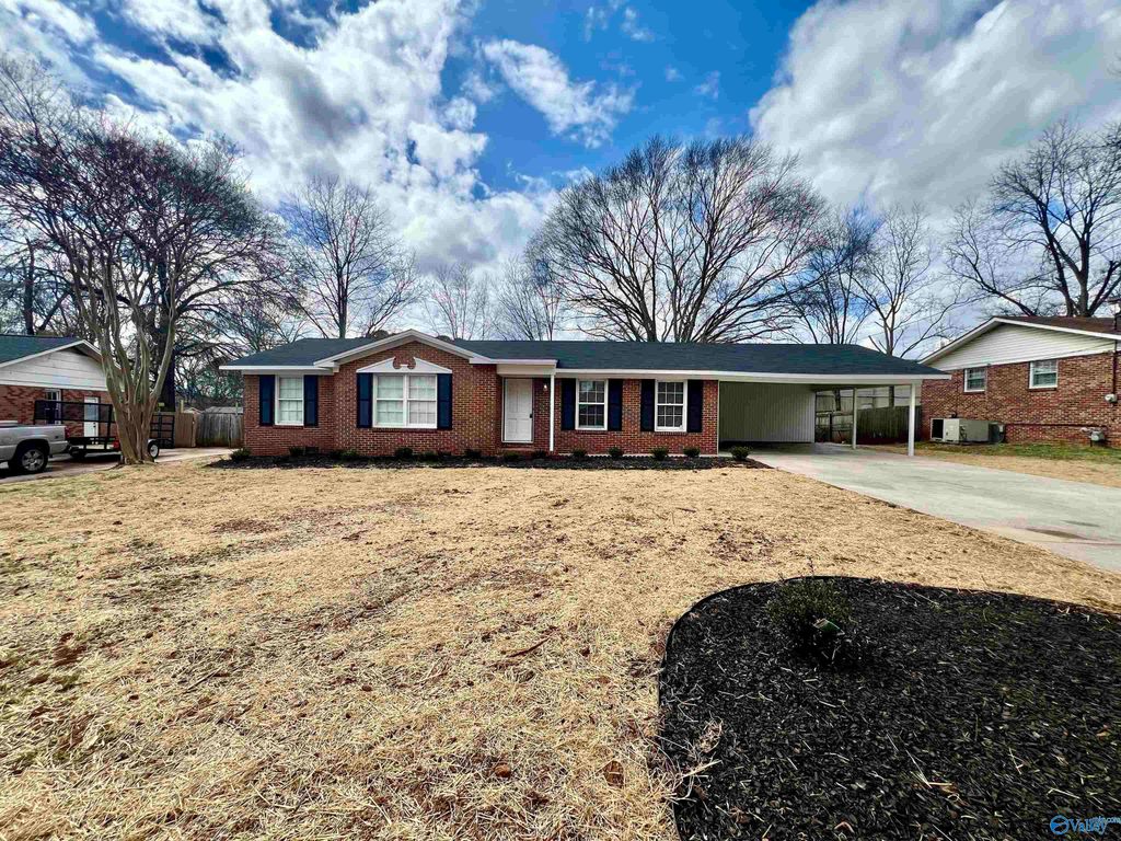 417 Hillmont Drive, Huntsville, AL 35805