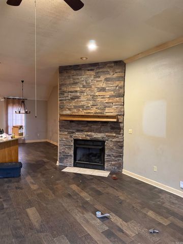 1216 N Point Lane, North Little Rock, AR 72118