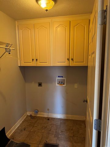 1216 N Point Lane, North Little Rock, AR 72118