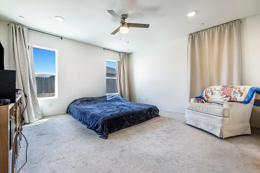 Image 23 of property listing at 2136 N Redda Road, Fresno, CA 93737