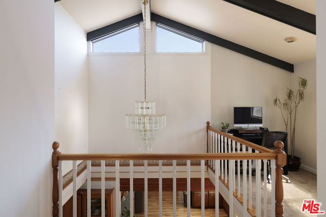 2907 El Caminito Street, La Crescenta, CA 91214