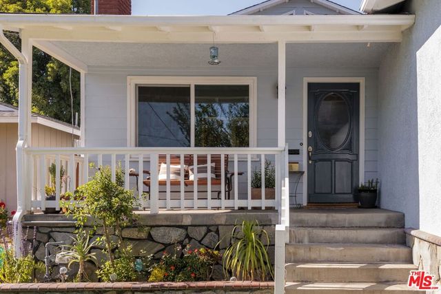 2907 El Caminito Street, La Crescenta, CA 91214