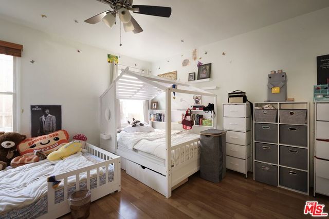 2907 El Caminito Street, La Crescenta, CA 91214