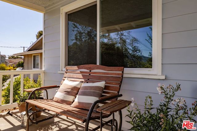 2907 El Caminito Street, La Crescenta, CA 91214