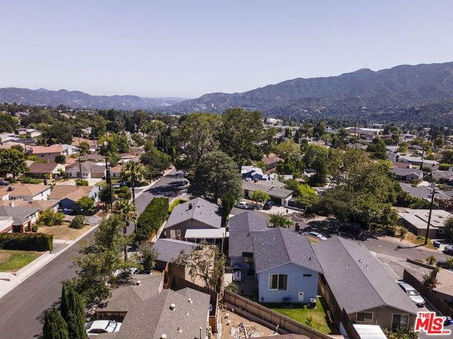 2907 El Caminito Street, La Crescenta, CA 91214