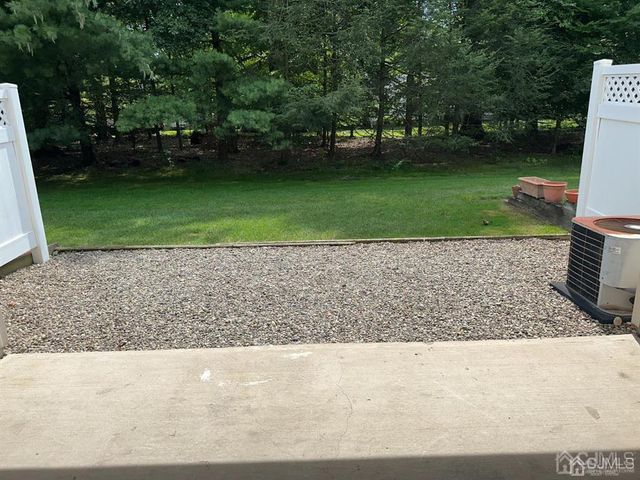 14 Albury Way, North Brunswick, NJ 08902