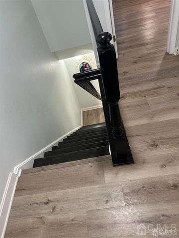 14 Albury Way, North Brunswick, NJ 08902