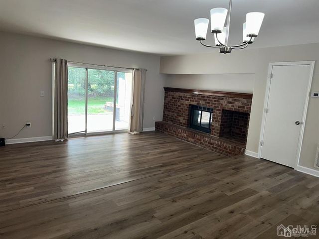 14 Albury Way, North Brunswick, NJ 08902