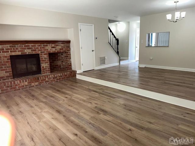 14 Albury Way, North Brunswick, NJ 08902