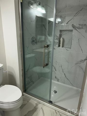 14 Albury Way, North Brunswick, NJ 08902