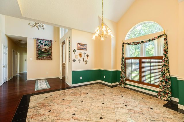 55 Mandevilla Court, Lake Jackson, TX 77566