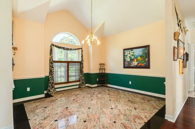 55 Mandevilla Court, Lake Jackson, TX 77566