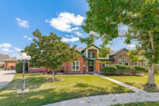 55 Mandevilla Court, Lake Jackson, TX 77566